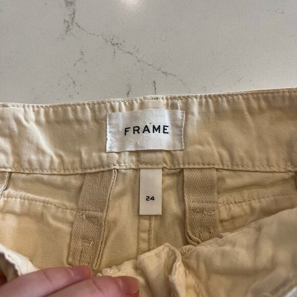 Frame Relaxed Utility Cargo Pant Cropped in Flax Size 24 - Picture 4 of 10